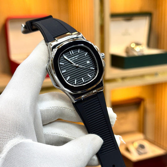 Luxury Analog Watch with Textured Dial & Rubber Strap – Unisex Design
